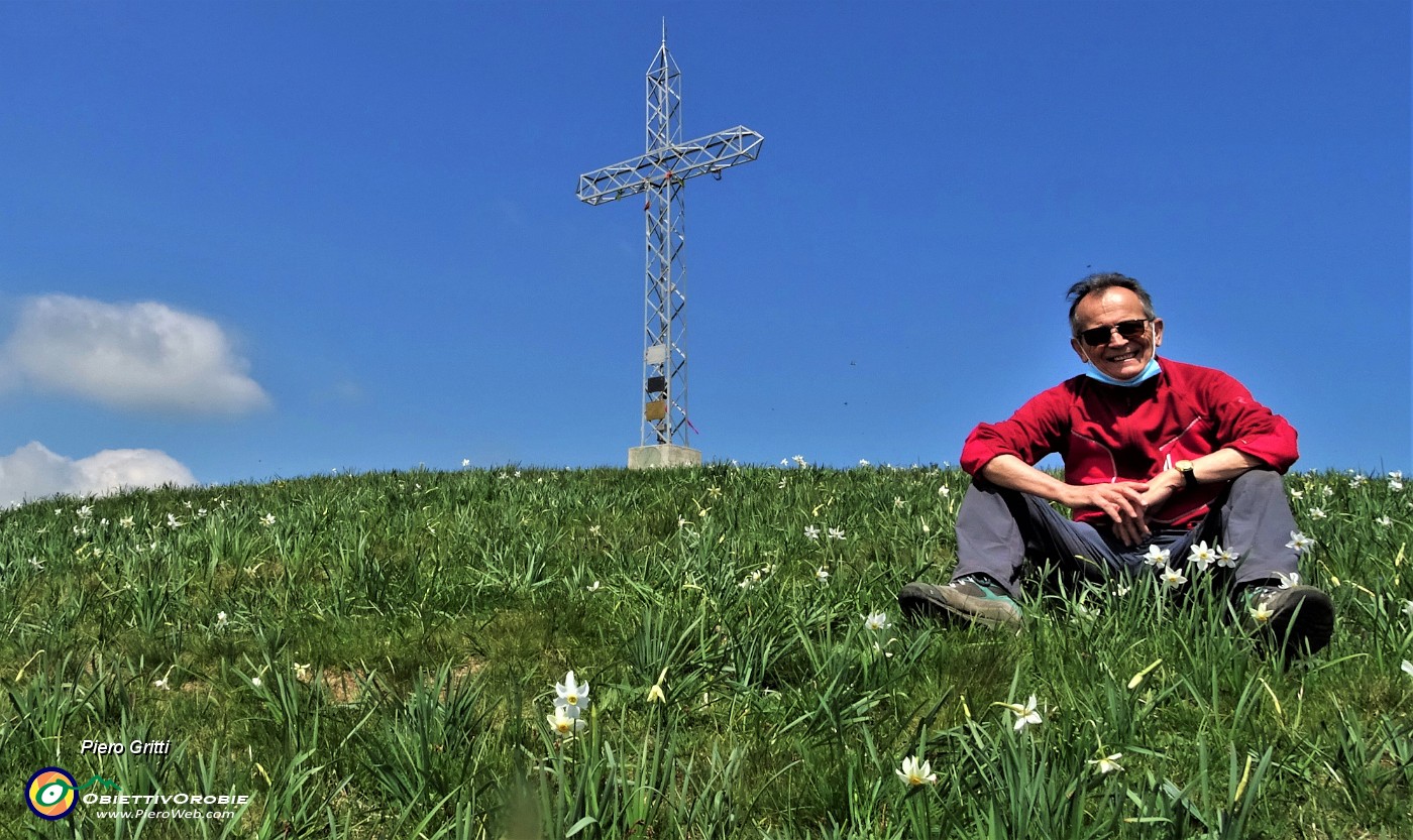 46 Tra i narcisi del Linzone (1392 m).JPG